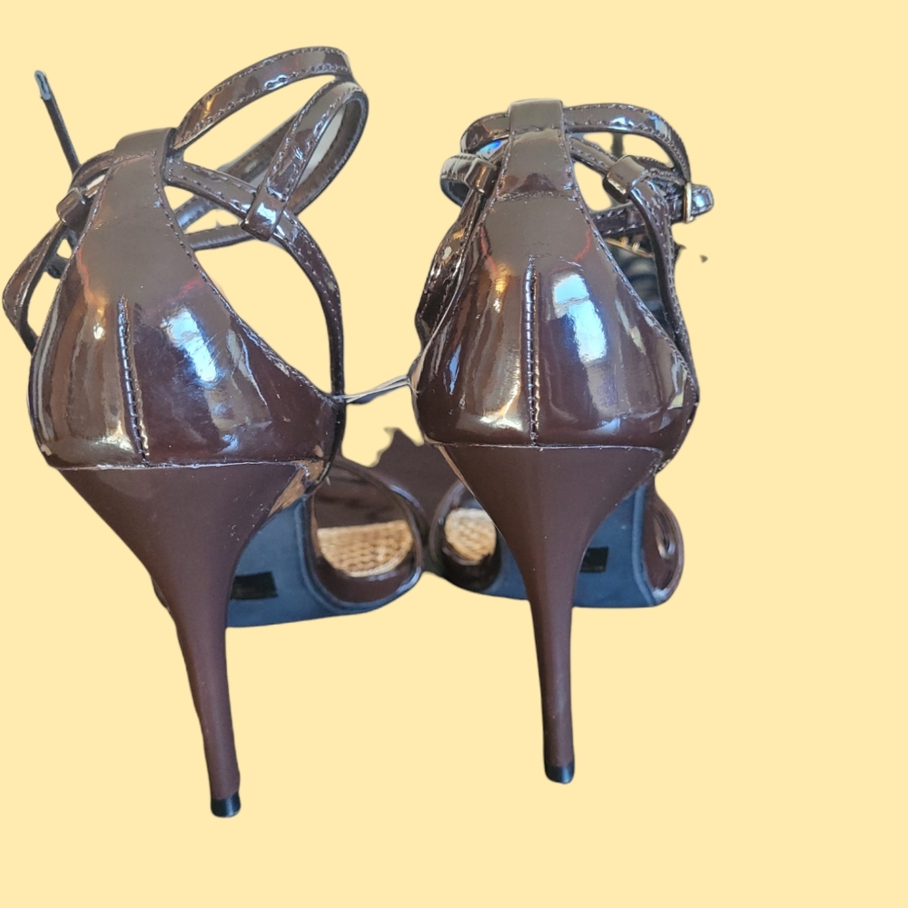 Shose - Picture 3 of 3